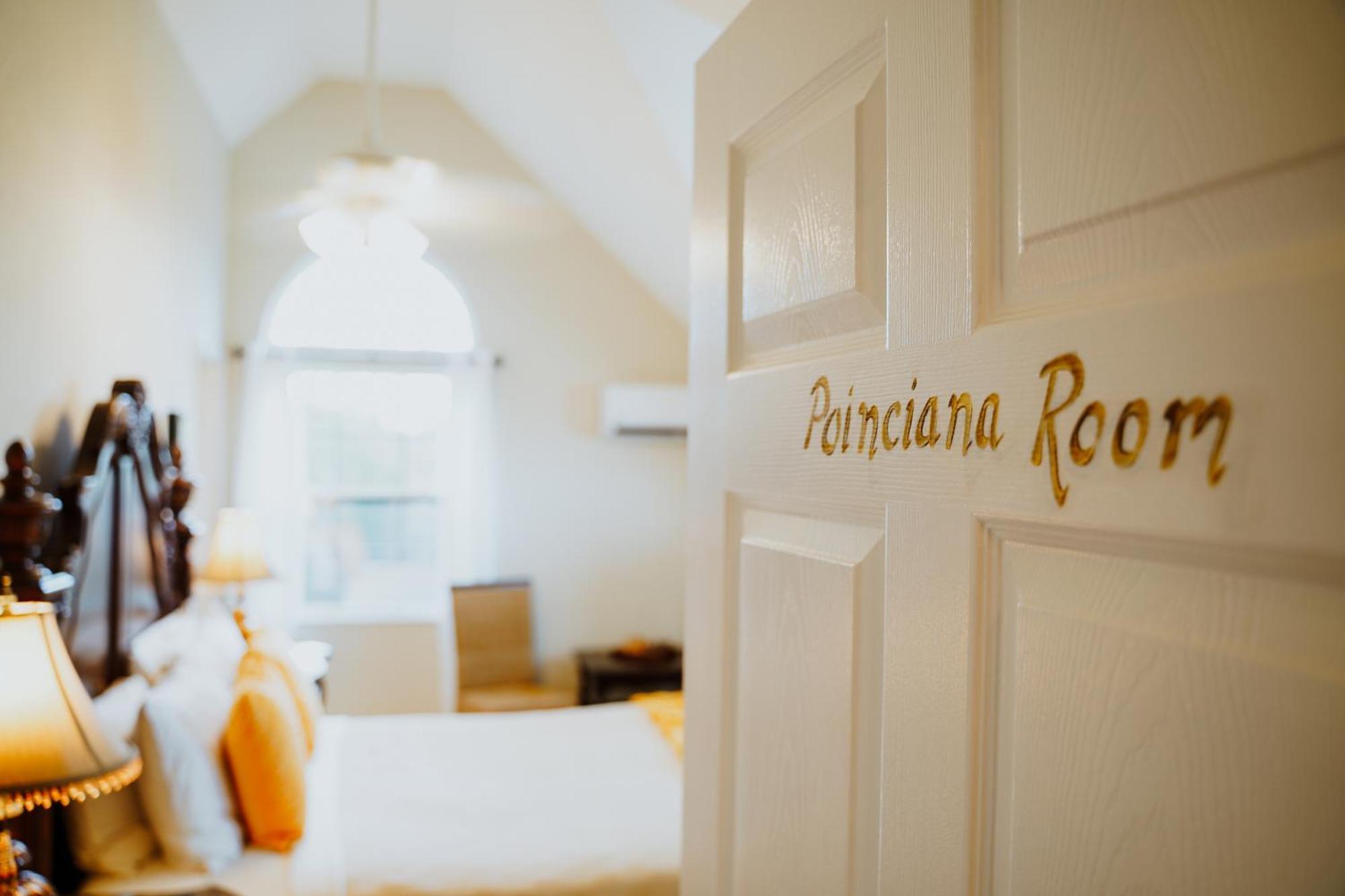Shangri-La Boutique Bed & Breakfast West Bay Eksteriør billede