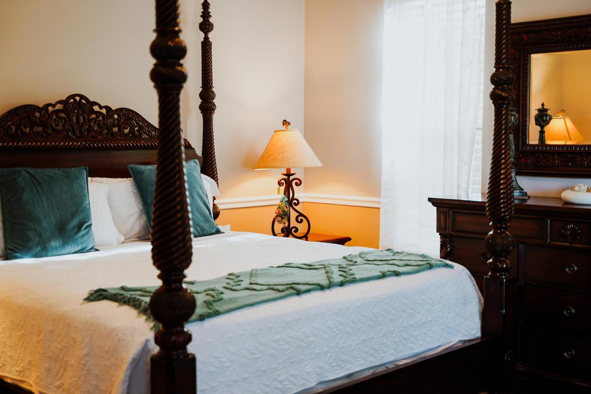 Shangri-La Boutique Bed & Breakfast West Bay Eksteriør billede